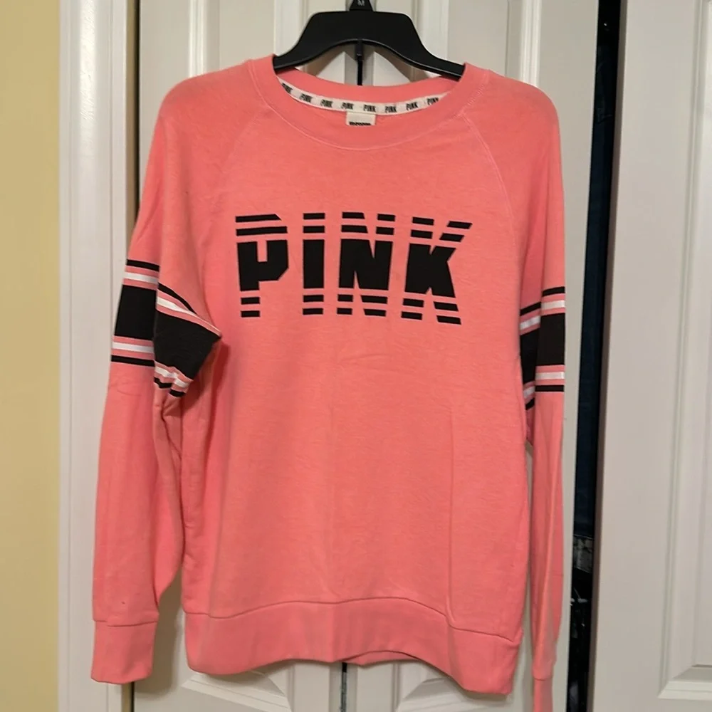 Victoria’s Secret PINK Sweatshirt Coral Pink Raglan Graphic Crewneck XS